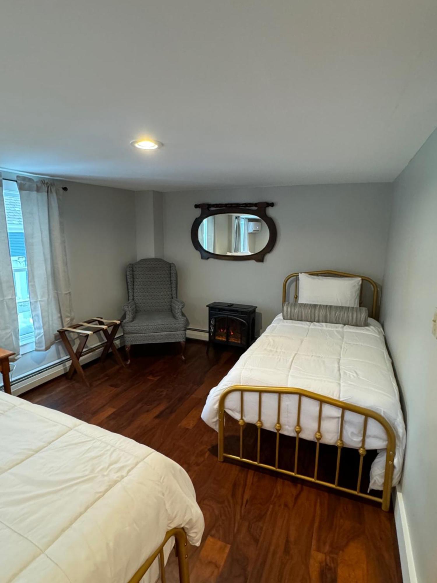 Chester Inn Ngoại thất bức ảnh