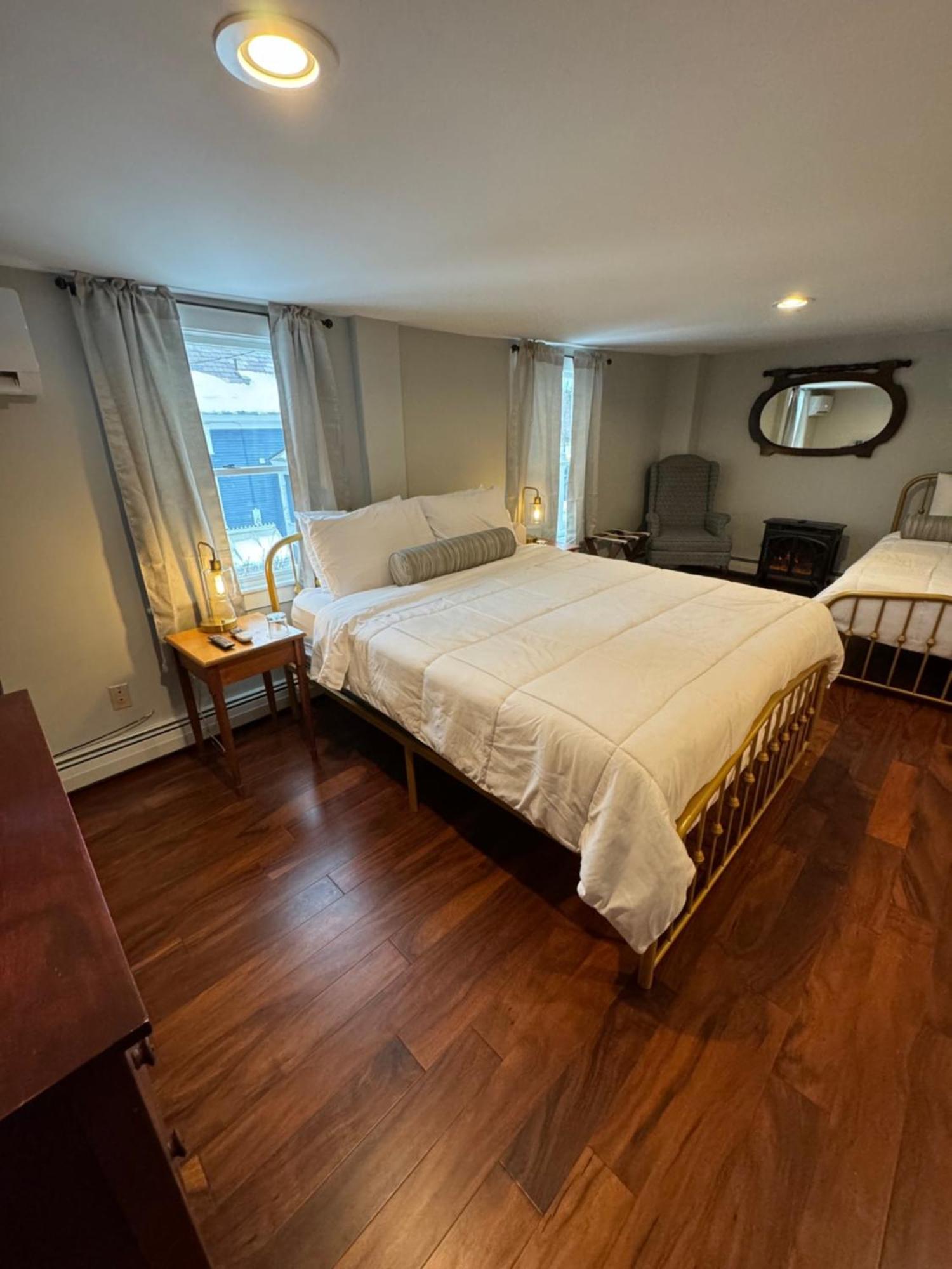 Chester Inn Ngoại thất bức ảnh
