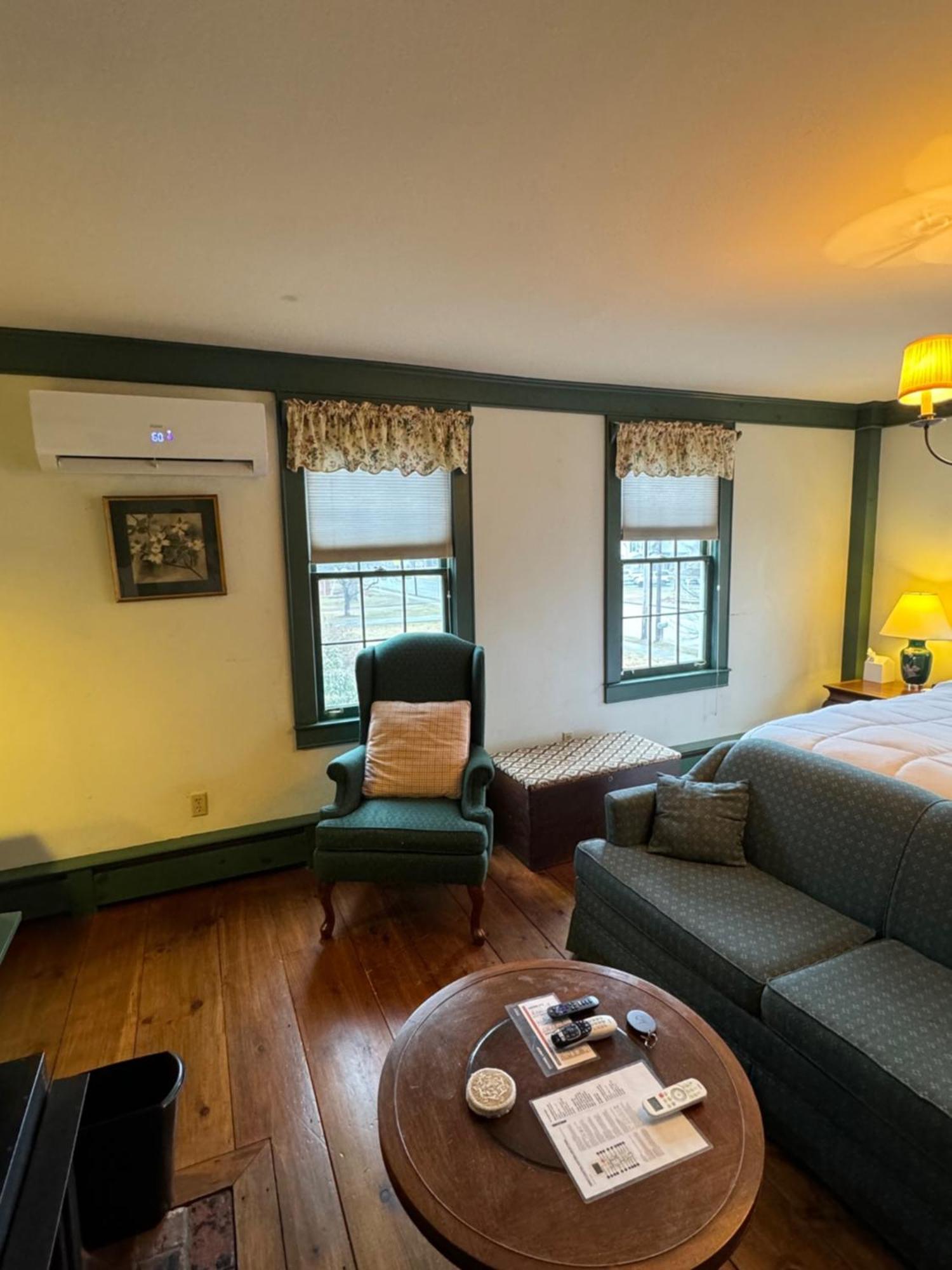 Chester Inn Ngoại thất bức ảnh