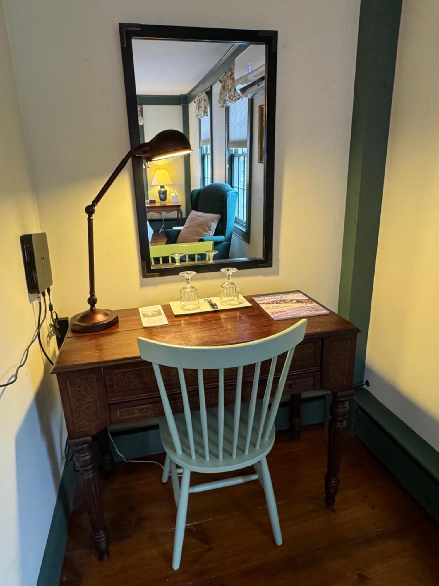 Chester Inn Ngoại thất bức ảnh