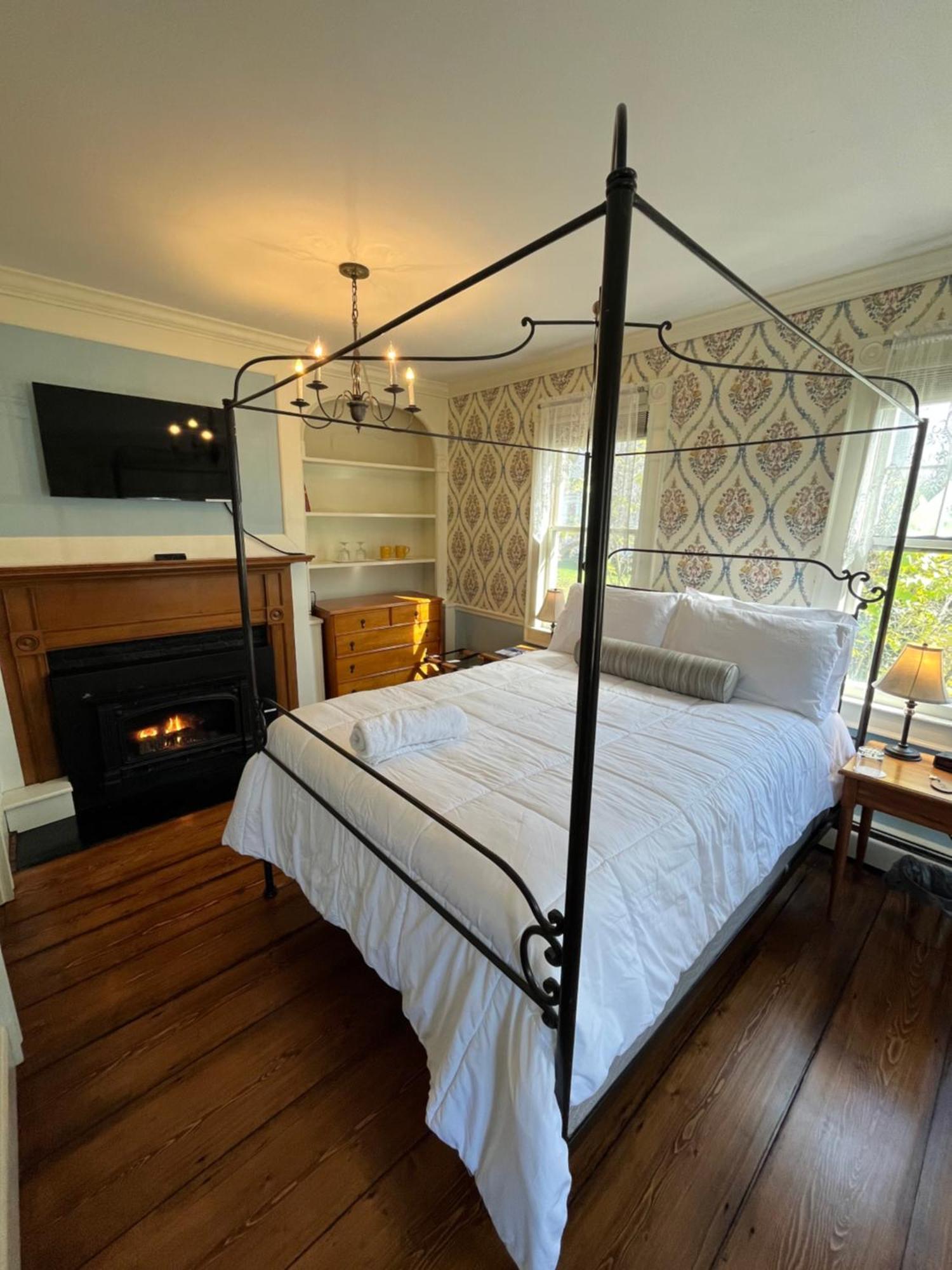 Chester Inn Ngoại thất bức ảnh