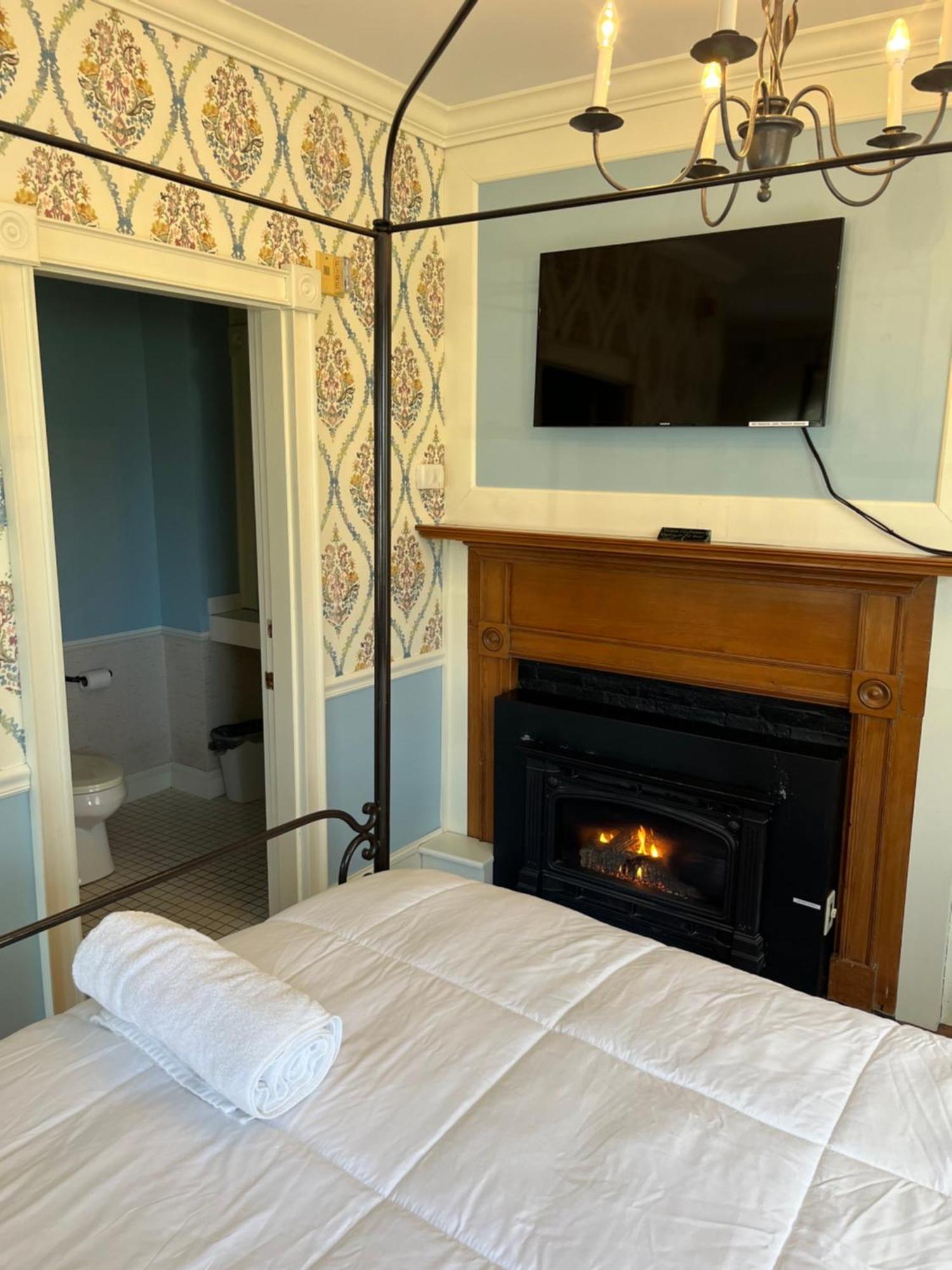 Chester Inn Ngoại thất bức ảnh